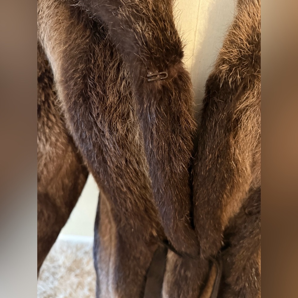 Vintage Fendi *Inspired* Genuine Fur Coat (Small/Medium) - Picture 9 of 16